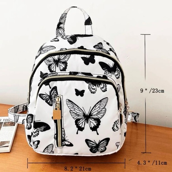 Small backpack - Picture 2 of 2